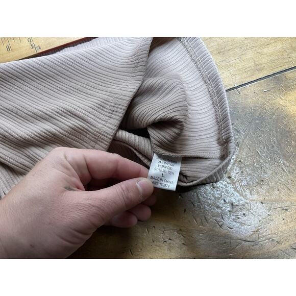 Miou Muse Ruffle Tank Top Beige Size Large NWT - Picture 8 of 11